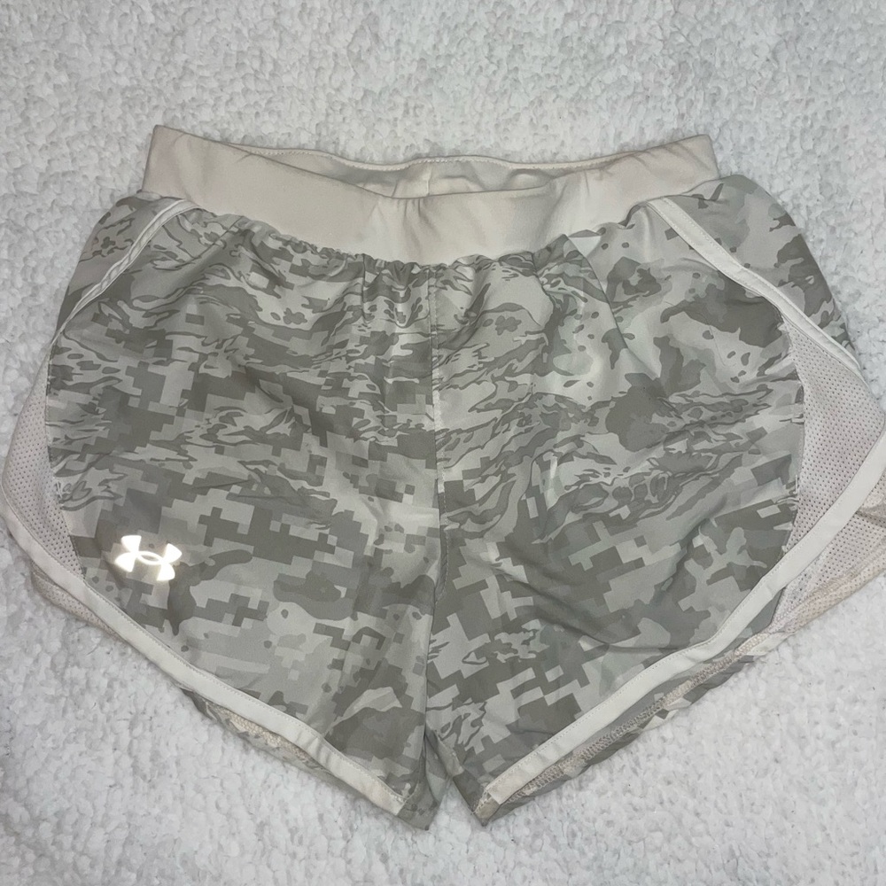 Women’s Under Armour White Patterned Athletic Shorts
